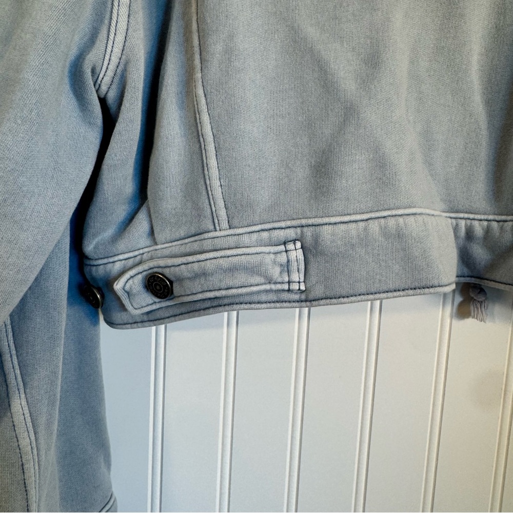 Free People Dreamers Cropped Distressed Jacket Washed Blue Women’s Size Small - Picture 9 of 15